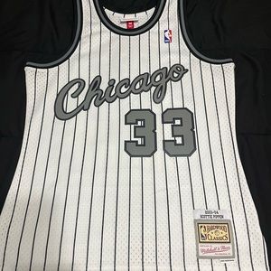 Chicago 2003-04 Hardwood Classic “Scottie Pippen” Jersey